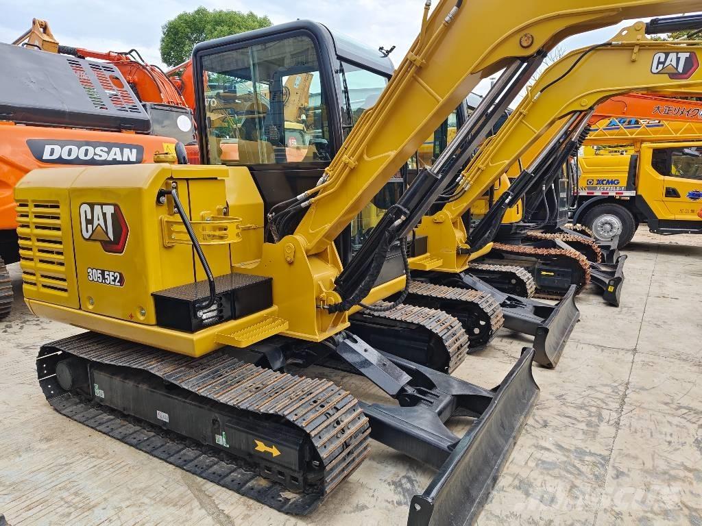 CAT 305.5 E2 ミニ油圧ショベル 7t以下（ミニユンボ・ミニディガー）
