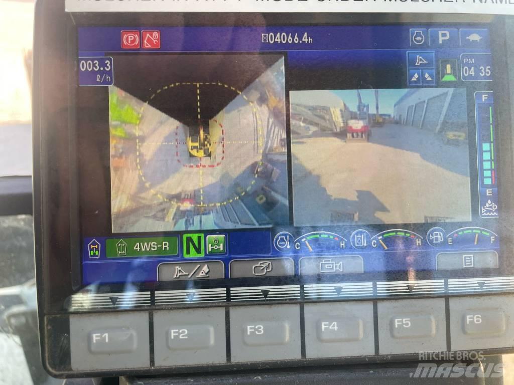 Komatsu PW118-11 ホイール式油圧ショベル（パワーショベル・ユンボ・バックホー）