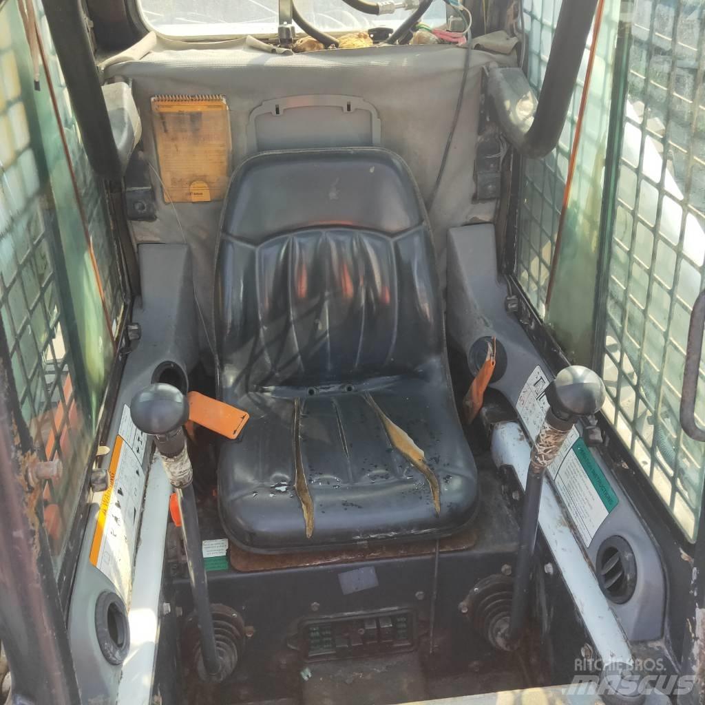 Bobcat S185 スキッドステアローダー