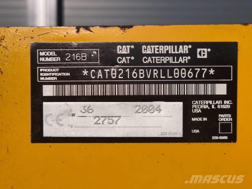 CAT 216 B ミニローダー