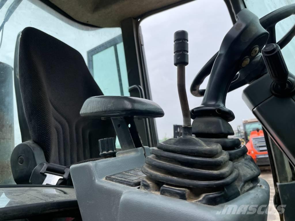 Volvo L 30 ZX ホイールローダー・タイヤショベル