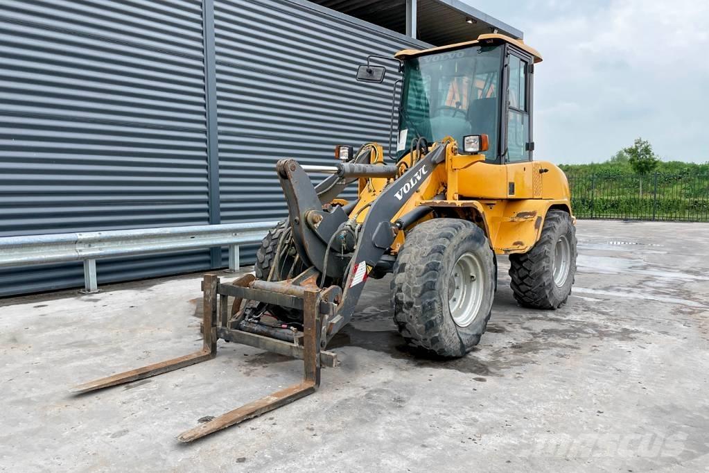 Volvo L 30 ZX ホイールローダー・タイヤショベル