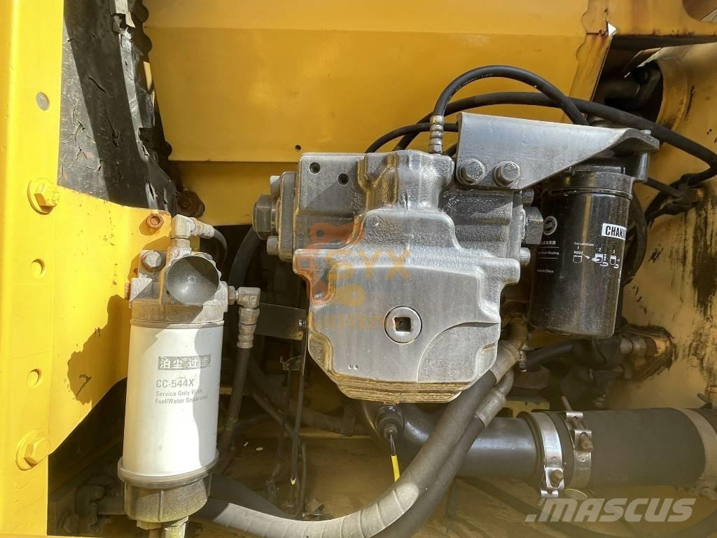 Komatsu PC 220-8 大型油圧ショベル12t以上（パワーショベル・ユンボ）