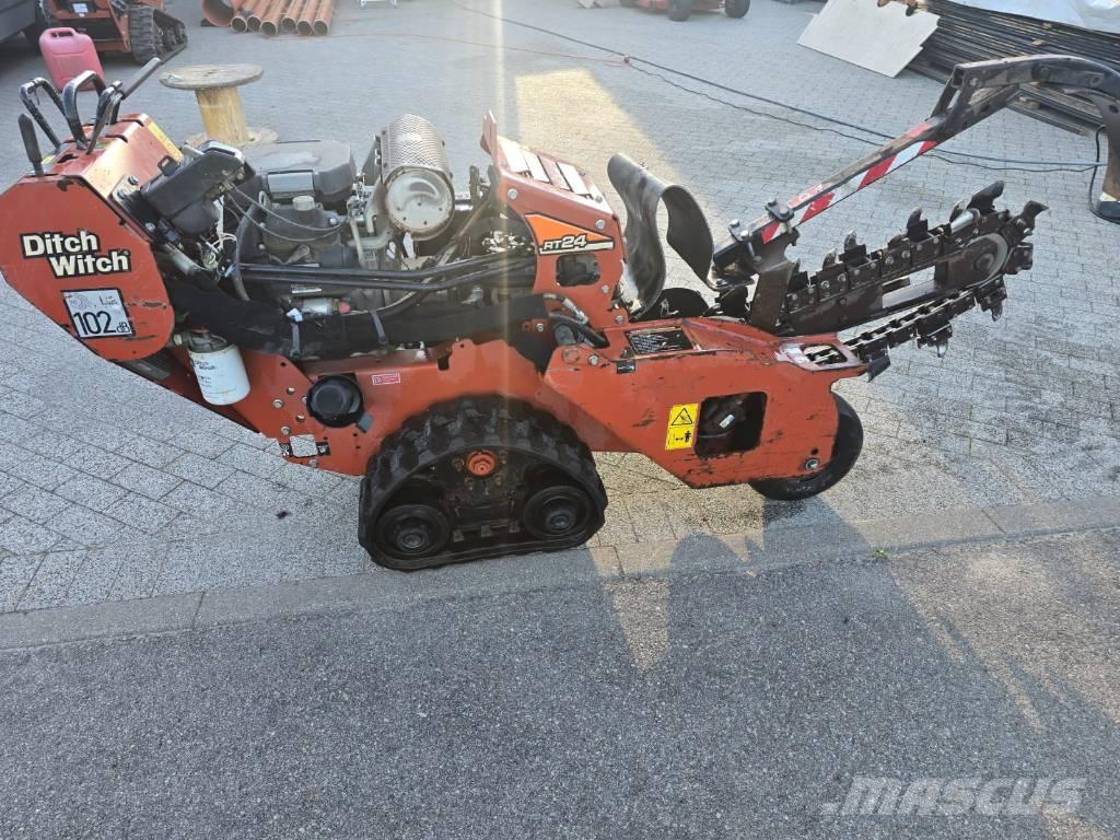 Ditch Witch RT 24 トレンチャー