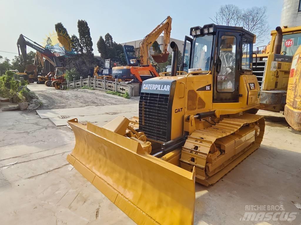 CAT D 5 K ブルドーザー
