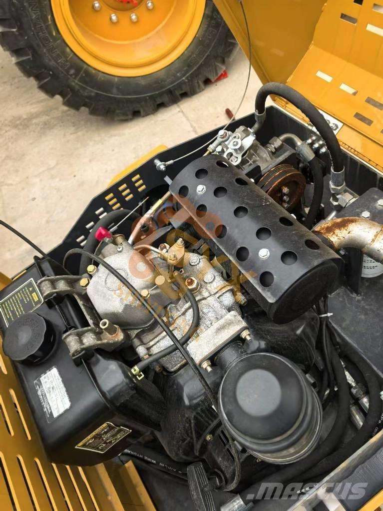 XCMG XMR 30S タンデムローラ