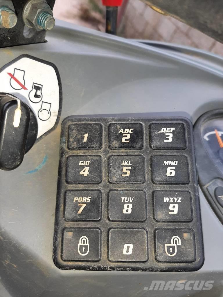 Bobcat E 19 ミニ油圧ショベル 7t以下（ミニユンボ・ミニディガー）