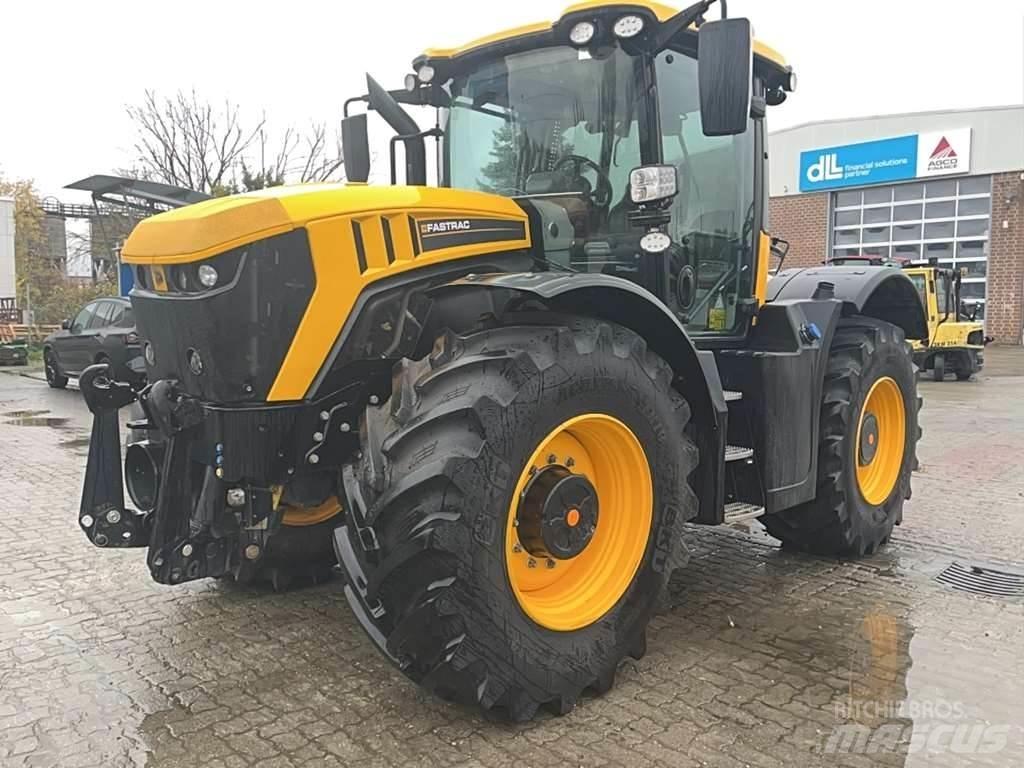 JCB Fastrac 4220 トラクター