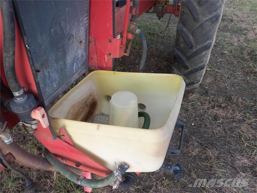 Holder IN 360 牽引型スプレイヤー