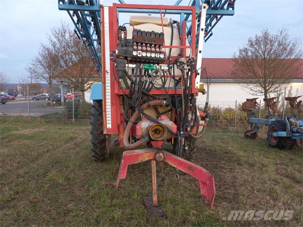 Holder IN 360 牽引型スプレイヤー