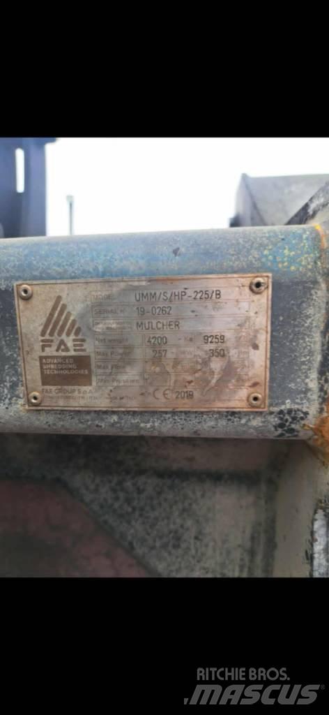 FAE UMM/S/HP- 225 林業機械-その他