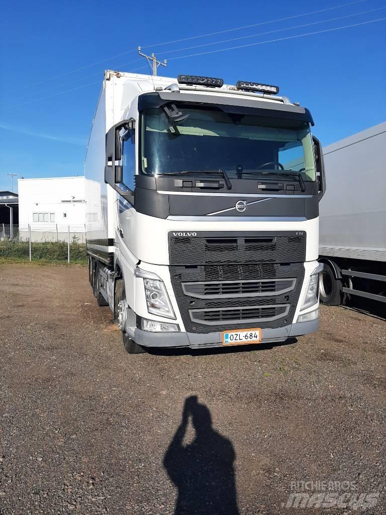 Volvo FH 13 ウッドチップ運搬用トラック