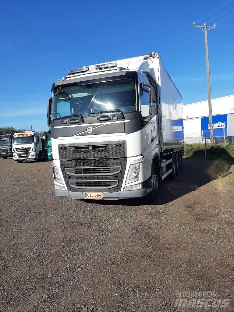 Volvo FH 13 ウッドチップ運搬用トラック