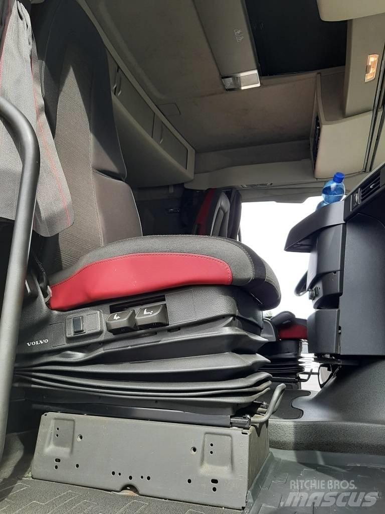 Volvo FH 13 ウッドチップ運搬用トラック