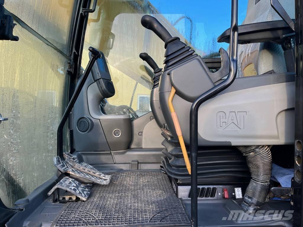 CAT 323 D L 大型油圧ショベル12t以上（パワーショベル・ユンボ）