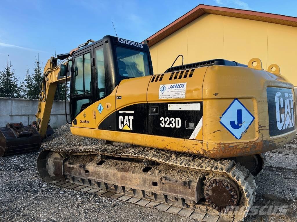 CAT 323 D L 大型油圧ショベル12t以上（パワーショベル・ユンボ）