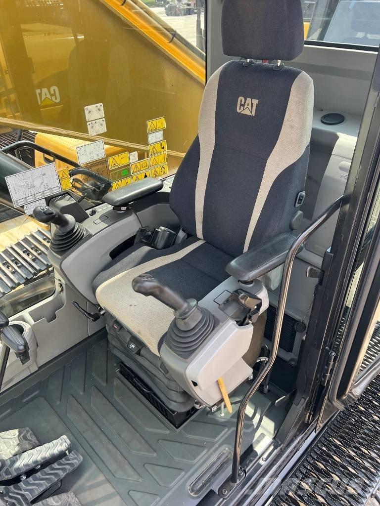 CAT MH336F 廃棄物／工業産廃処理機