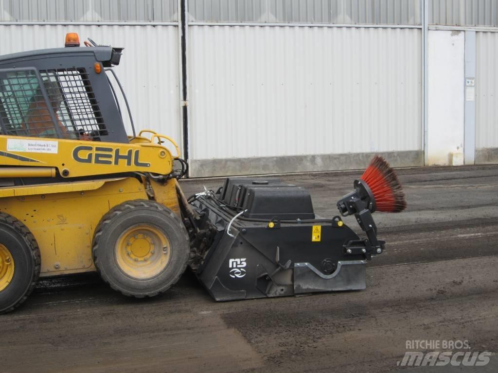 M3 Sweeper Bucket HD グランド整備機械-その他