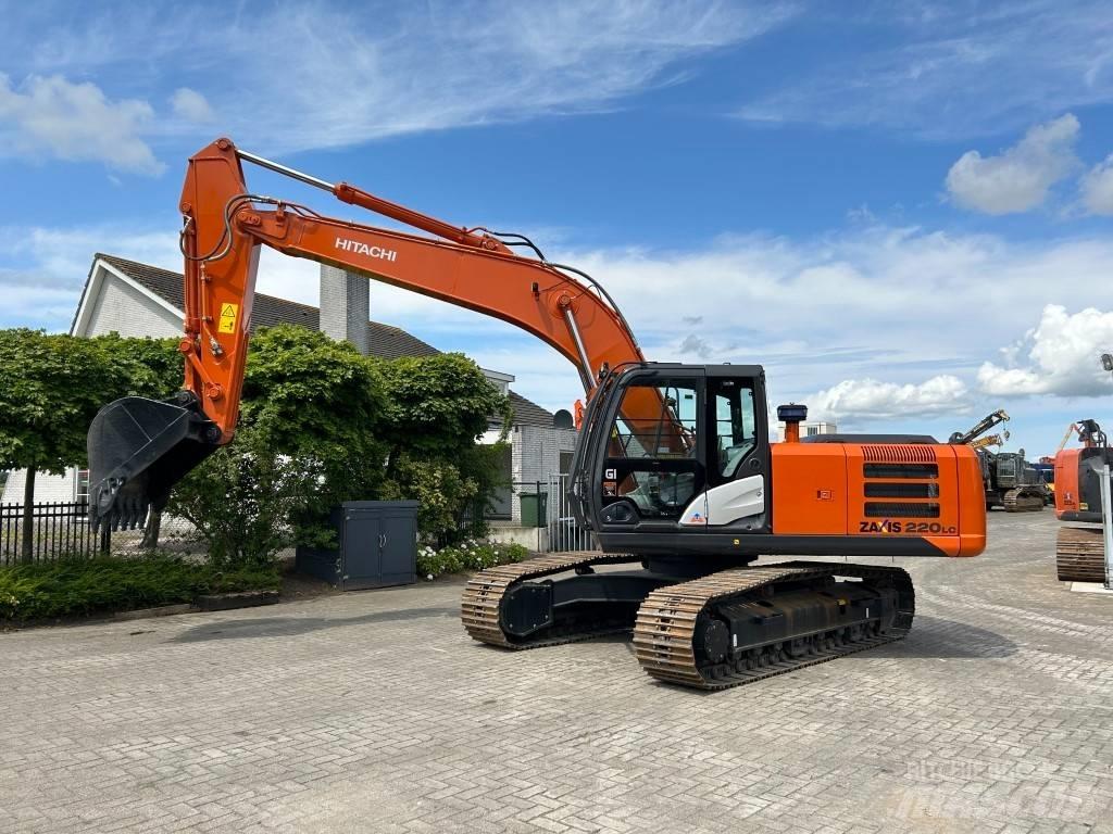 Hitachi ZX 220 LC 大型油圧ショベル12t以上（パワーショベル・ユンボ）