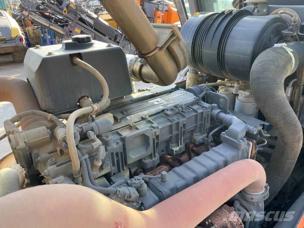 Hamm H 13I 振動ローラ