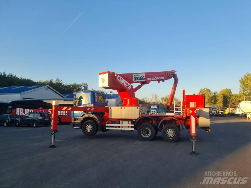 Scania P 380 トラック高所作業車