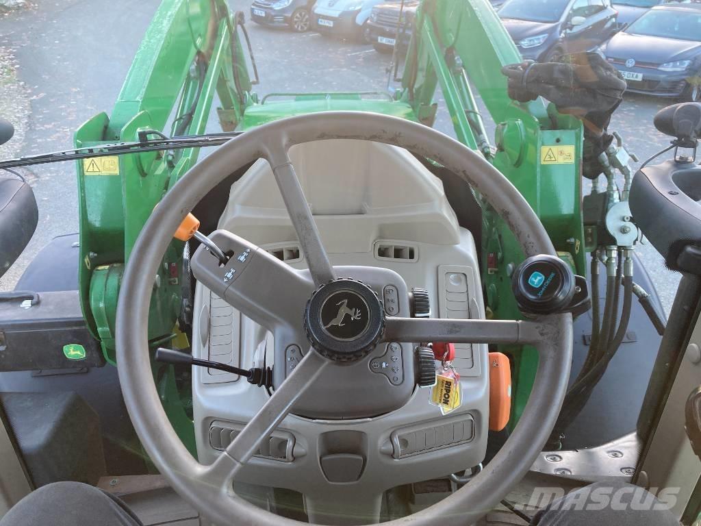 John Deere 6130 M トラクター