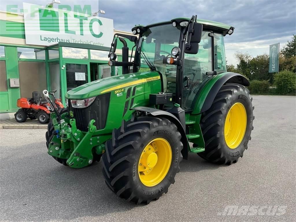 John Deere 5100R トラクター