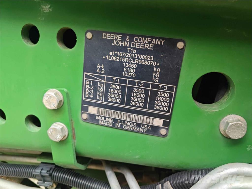 John Deere 6215R トラクター