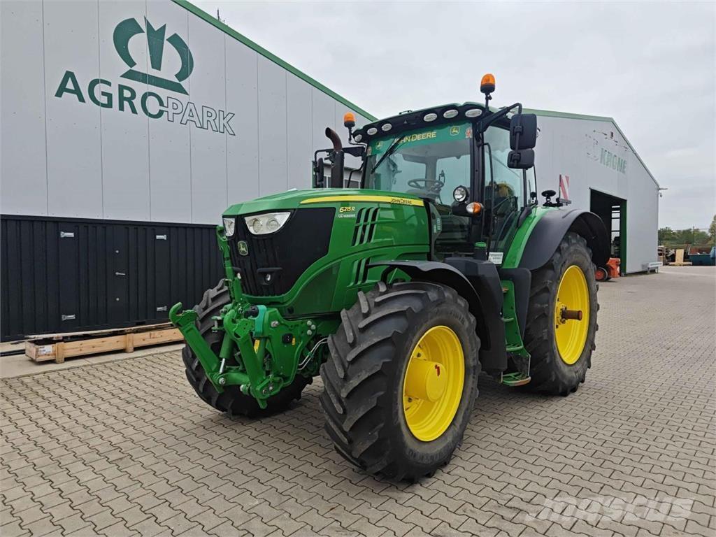 John Deere 6215R トラクター