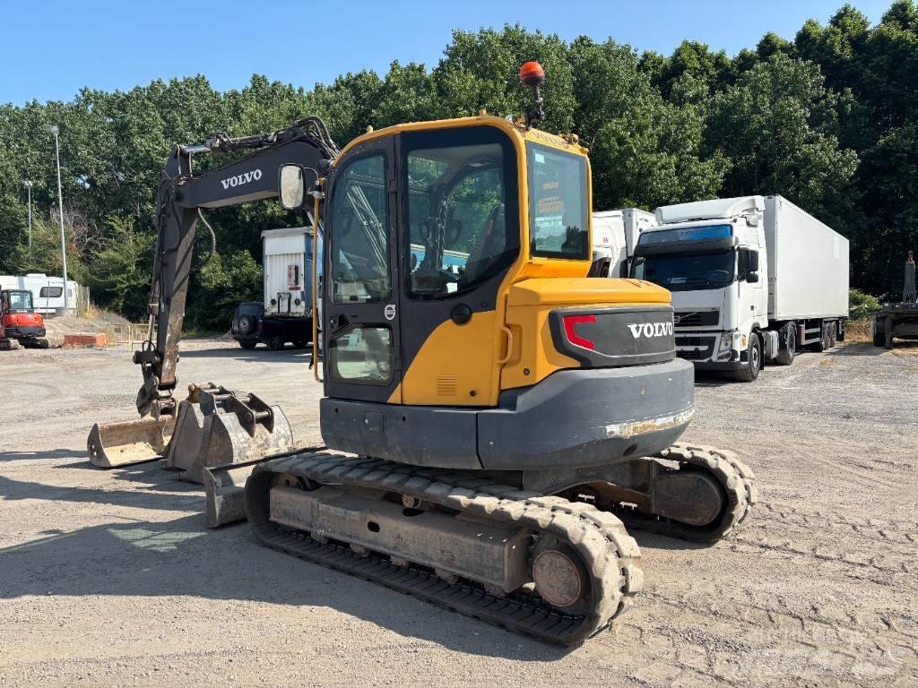 Volvo ECR 88 D 中型油圧ショベル 7ｔ-12ｔ（ユンボ・パワーショベル・バックホー）