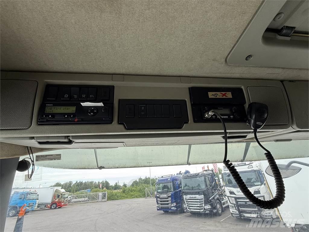 Volvo FM 500 8X4 農場／穀物運搬用トラック