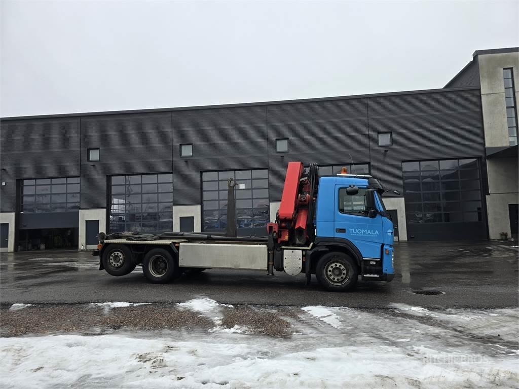 Volvo FM 9 クレーントラック、ユニック車