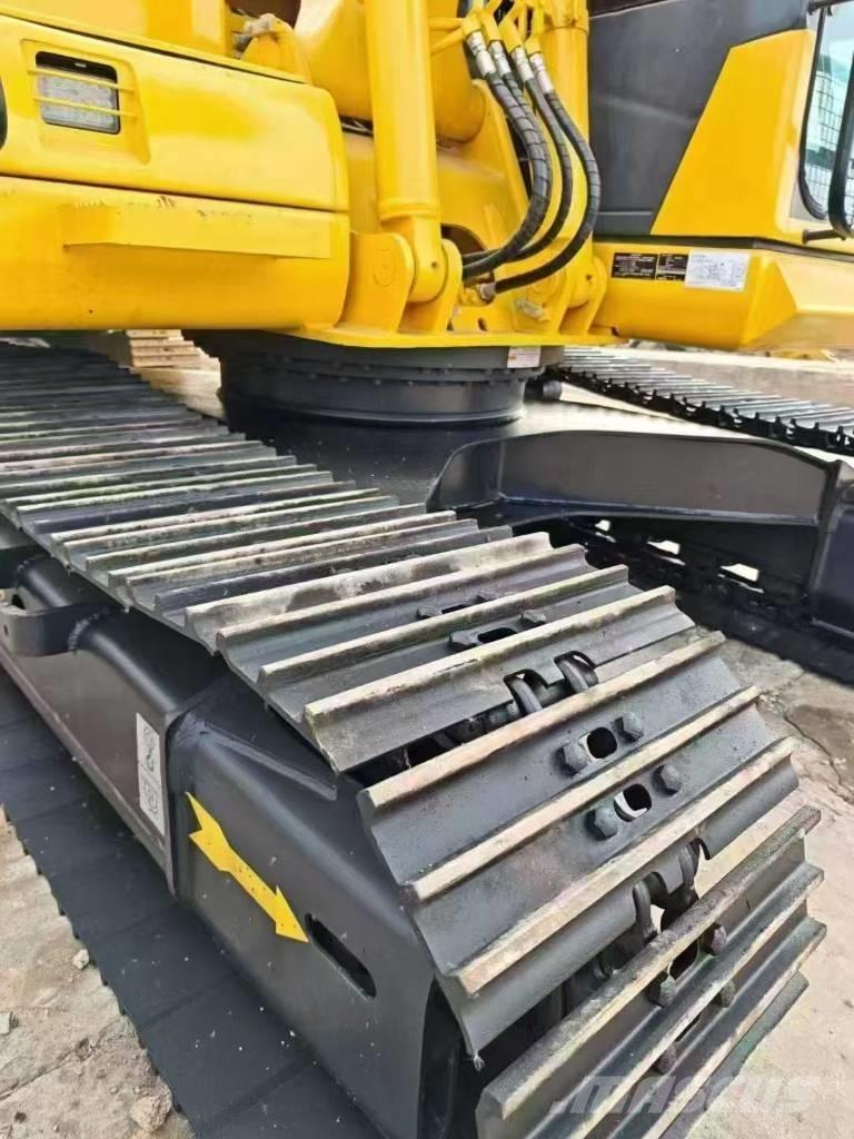 Komatsu 130-7 大型油圧ショベル12t以上（パワーショベル・ユンボ）