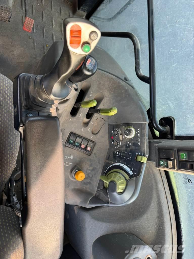 CLAAS ARION 420 トラクター
