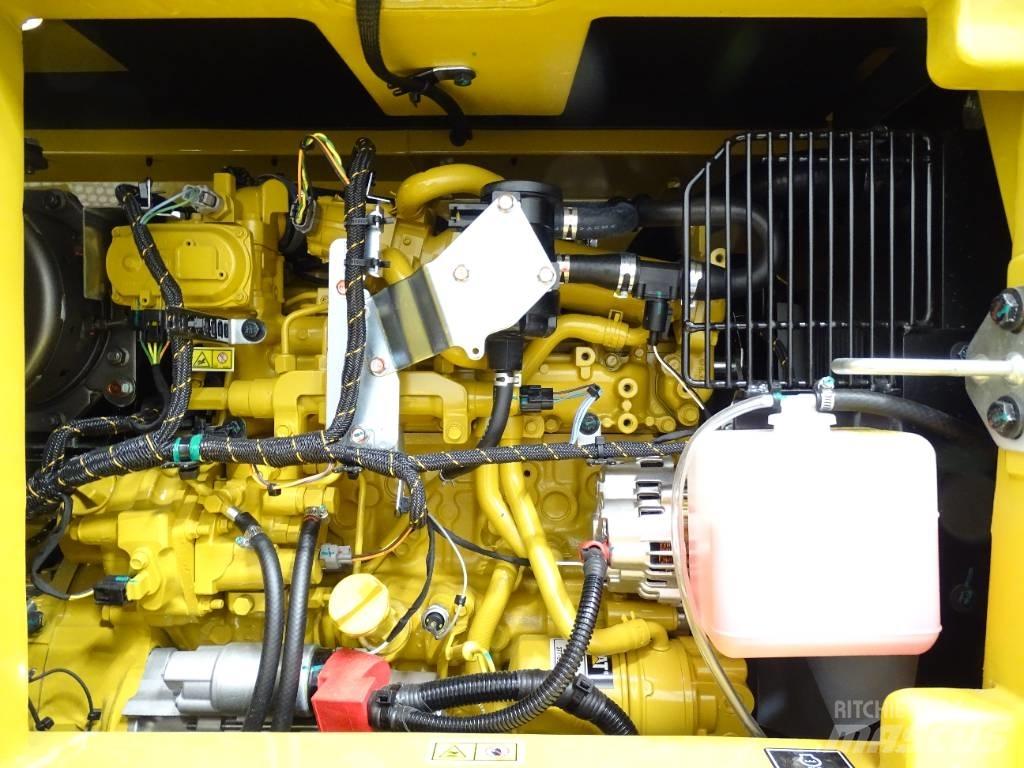 CAT 308 CR 中型油圧ショベル 7ｔ-12ｔ（ユンボ・パワーショベル・バックホー）