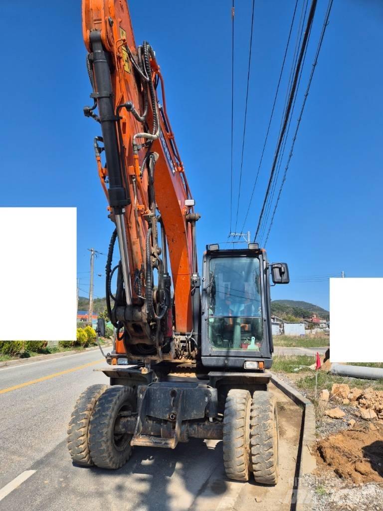 Doosan DX 140 W-5 ホイール式油圧ショベル（パワーショベル・ユンボ・バックホー）