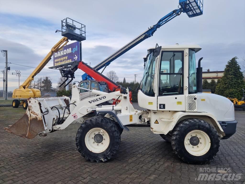 Volvo L 30 B ホイールローダー・タイヤショベル