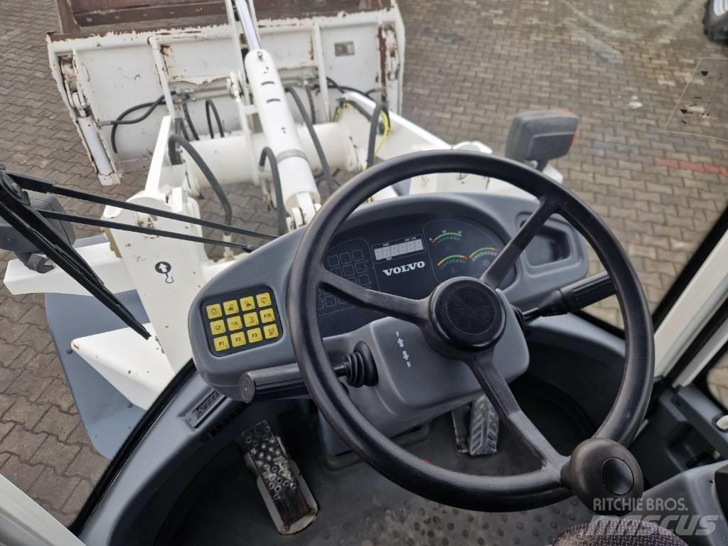 Volvo L 30 B ホイールローダー・タイヤショベル