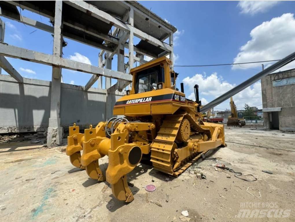 CAT D 8 R ブルドーザー