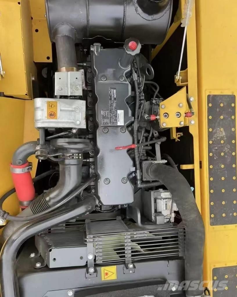 Komatsu PC 240 大型油圧ショベル12t以上（パワーショベル・ユンボ）