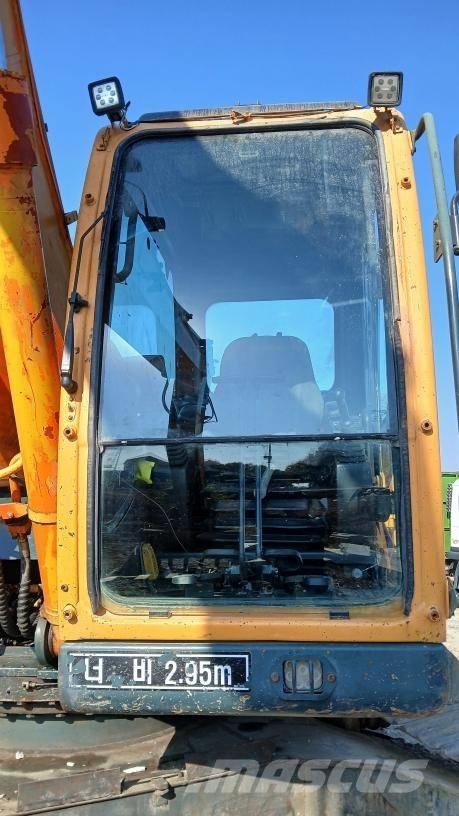 Hyundai Robex 220 LC 大型油圧ショベル12t以上（パワーショベル・ユンボ）