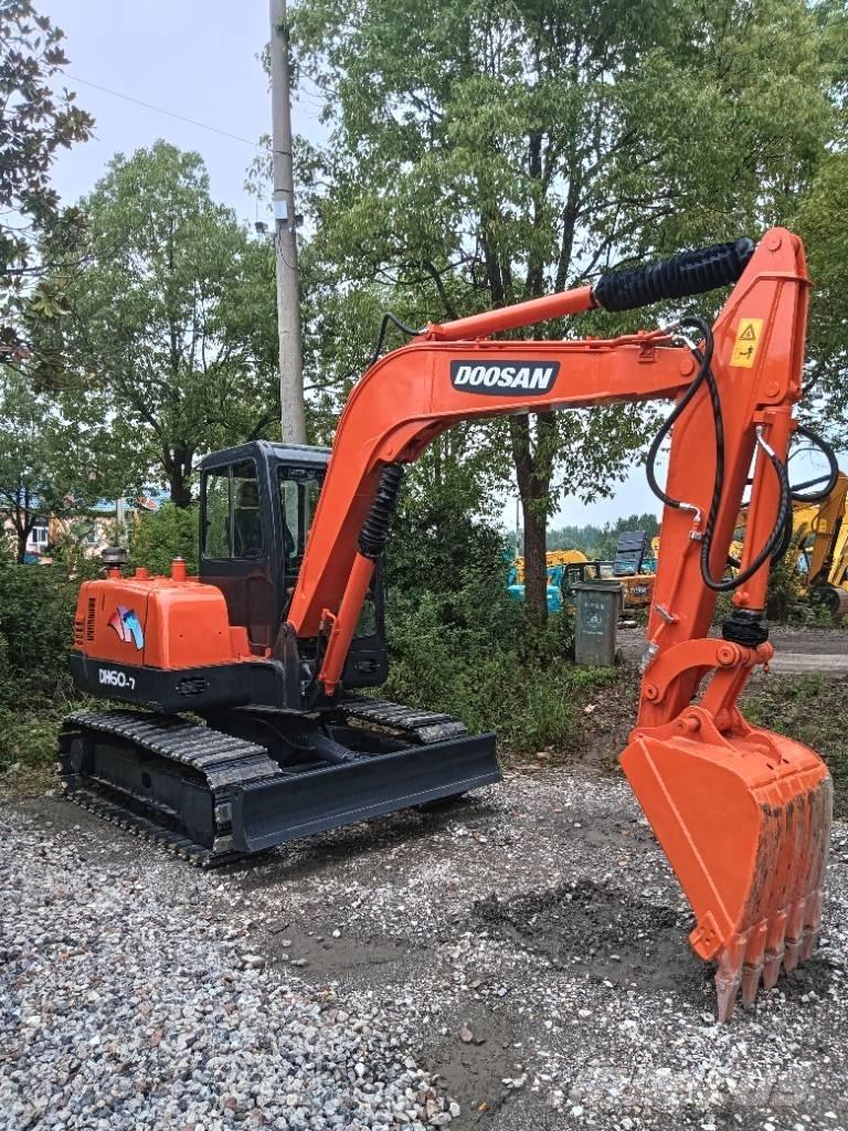 Doosan DH 60-7 大型油圧ショベル12t以上（パワーショベル・ユンボ）