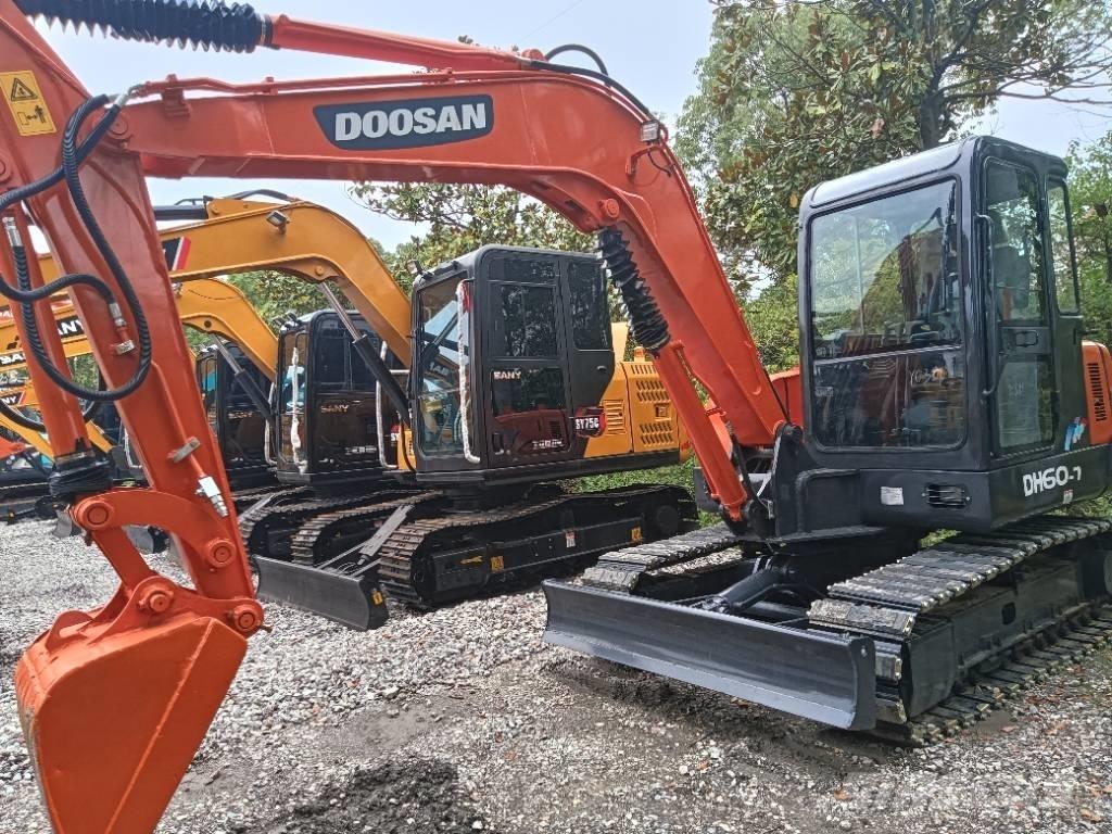 Doosan DH 60-7 大型油圧ショベル12t以上（パワーショベル・ユンボ）