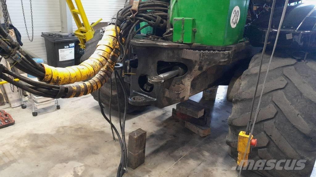 John Deere 1110 D フォワーダー