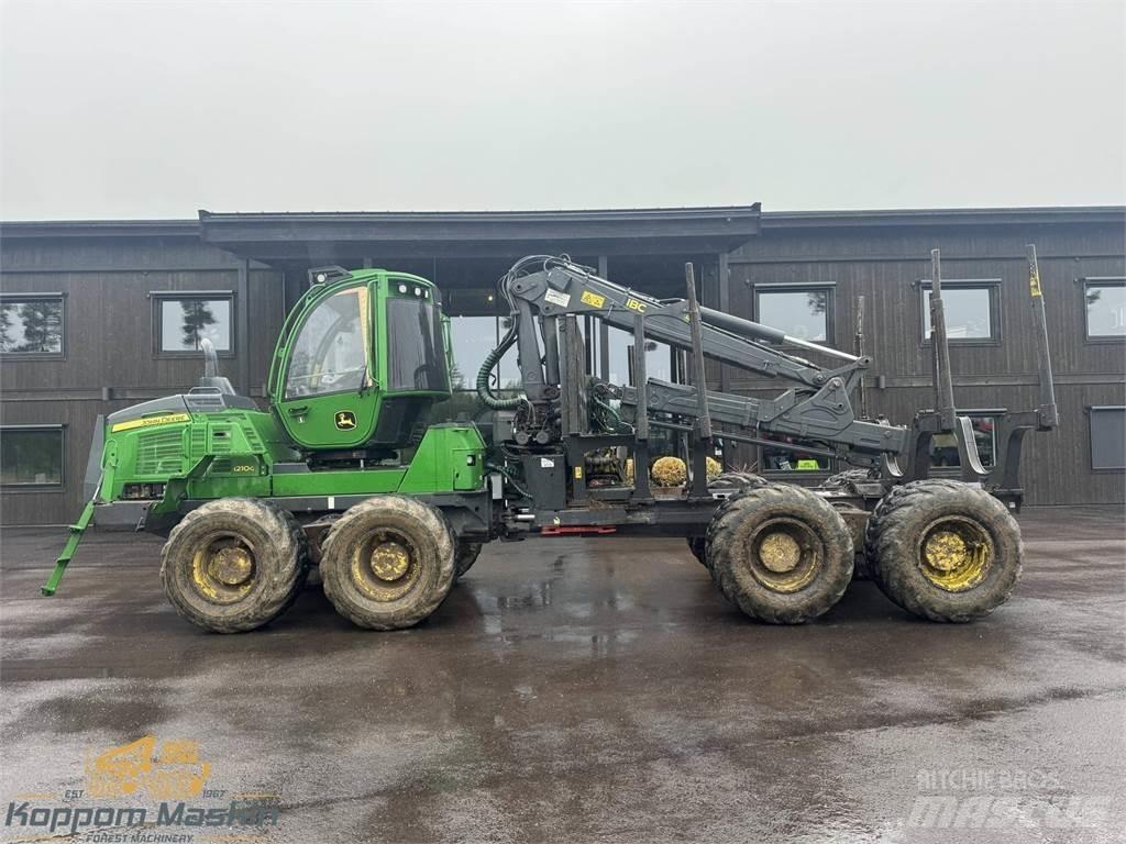 John Deere 1210G フォワーダー