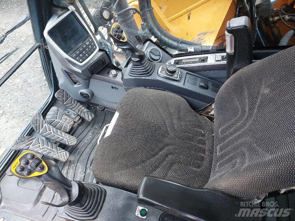 Hyundai HX 220 L 大型油圧ショベル12t以上（パワーショベル・ユンボ）