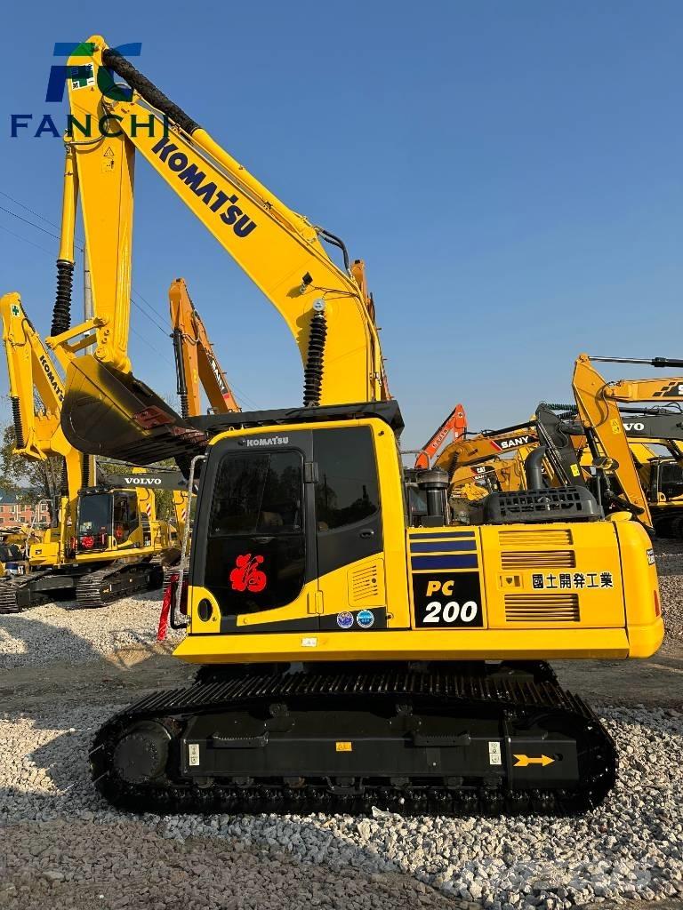 Komatsu PC 200-8 大型油圧ショベル12t以上（パワーショベル・ユンボ）