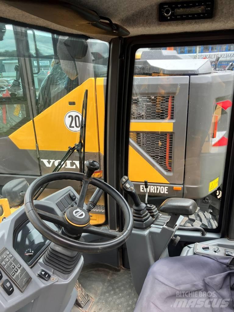 Volvo L 30 G ホイールローダー・タイヤショベル