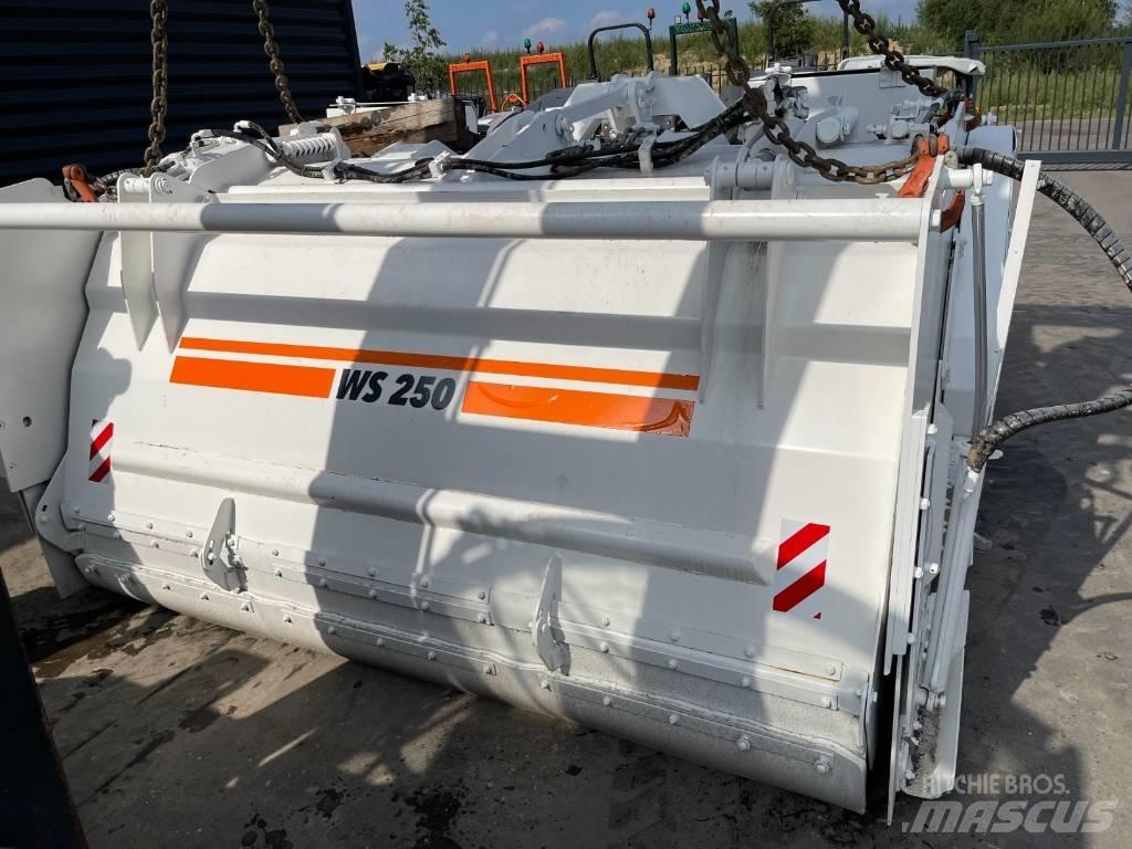 Wirtgen WS 250 アスファルトリサイクルマシン