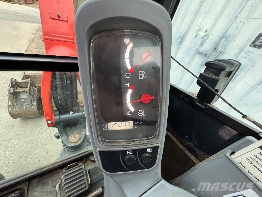 Kubota U 27 ミニ油圧ショベル 7t以下（ミニユンボ・ミニディガー）